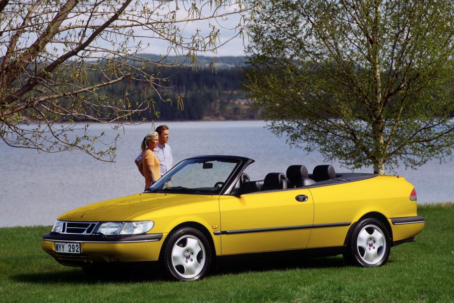  Saab 900 SE Turbo Convertible 1993 года  (фото 20 из 46)